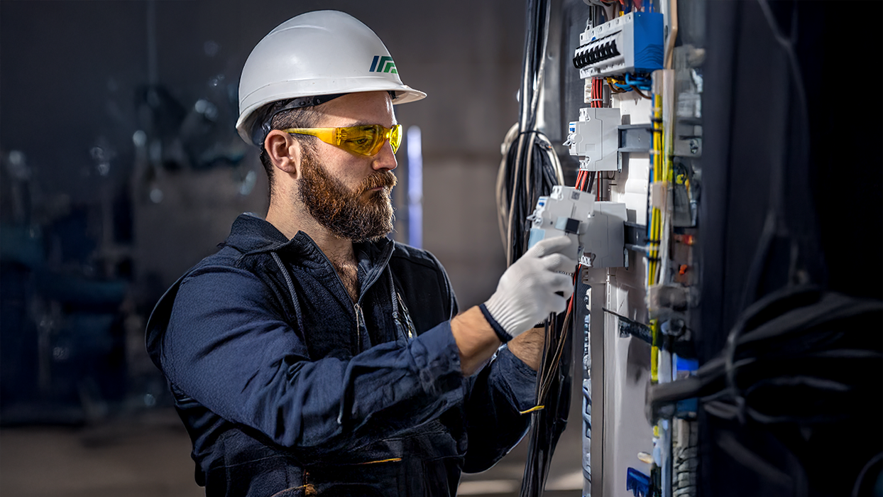 2505_Maint_Expert_Prace_elektryczne